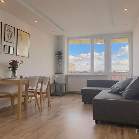 Wave Apartment With Amazing View- 2 Km To Baltic Sea Gdańsk Extérieur photo